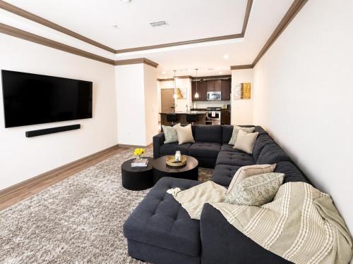 Dunwoody Apartment | Cozy stay with gym & pool access Relax here!