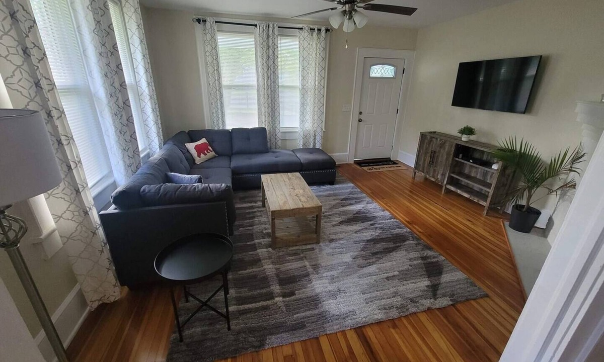 Sans Souci Apartment | Cozy Swamp Rabbit - Sans Souci Greenville Furman