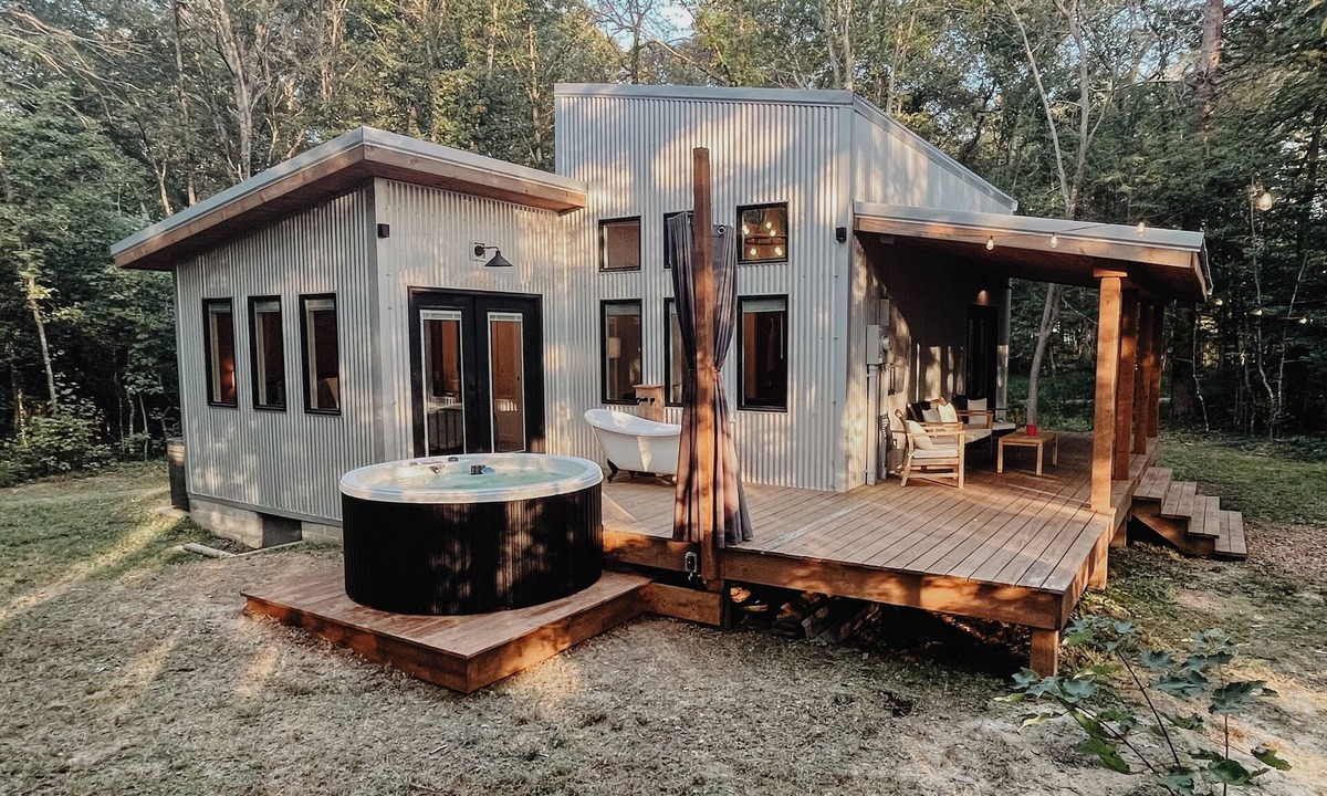 Spencer House | Crane's Cabin at Fall Creek Falls State Park- Outdoor Bathtub, Fireplace