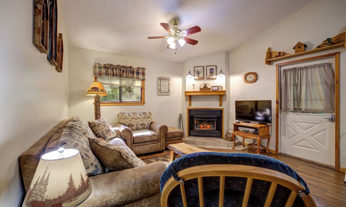 Sautee Nacoochee Cottage | Creekside Haven - 10% OFF or 4th Night Free - Ask for details!