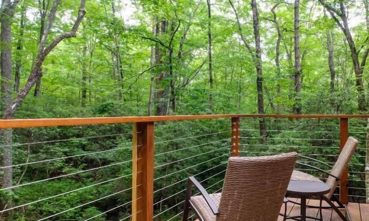 Balsam Grove Cabin | Creekside Yurt - The Whisperer