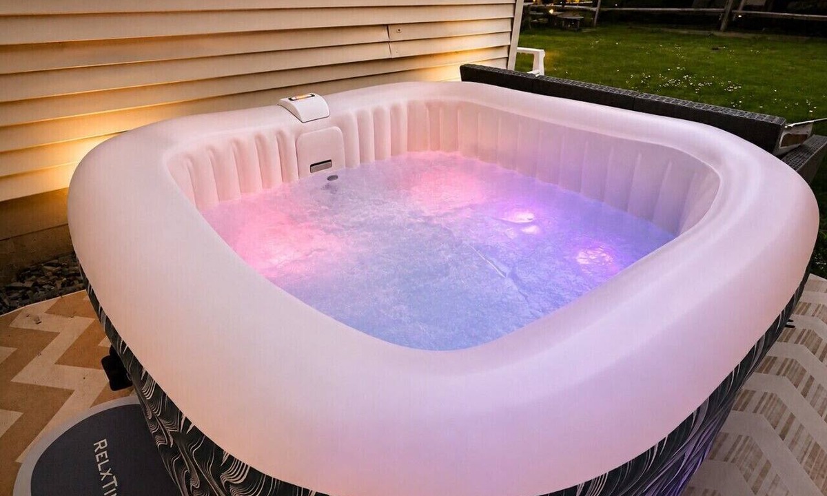 Rehoboth Beach House | Crepe Myrtle Cottage Hot Tub Sleeps 12