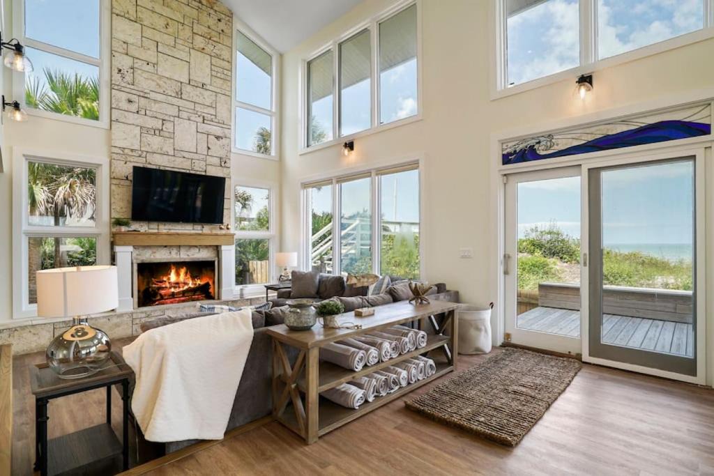 Crescent Beach House | Crescent Lookout Oceanfront with panoramic views