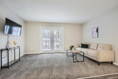 Marietta Apartment | Crest at East Cobb1820E Comfort, Spacious 2Bd 2Bt