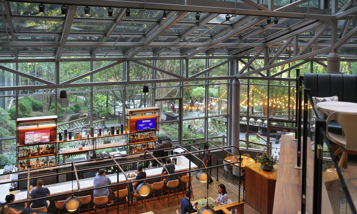 Dunwoody Hotel | Crowne Plaza Atlanta Perimeter at Ravinia by IHG