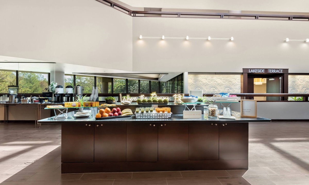 Plainsboro Hotel | Crowne Plaza Princeton-Conference Center by IHG