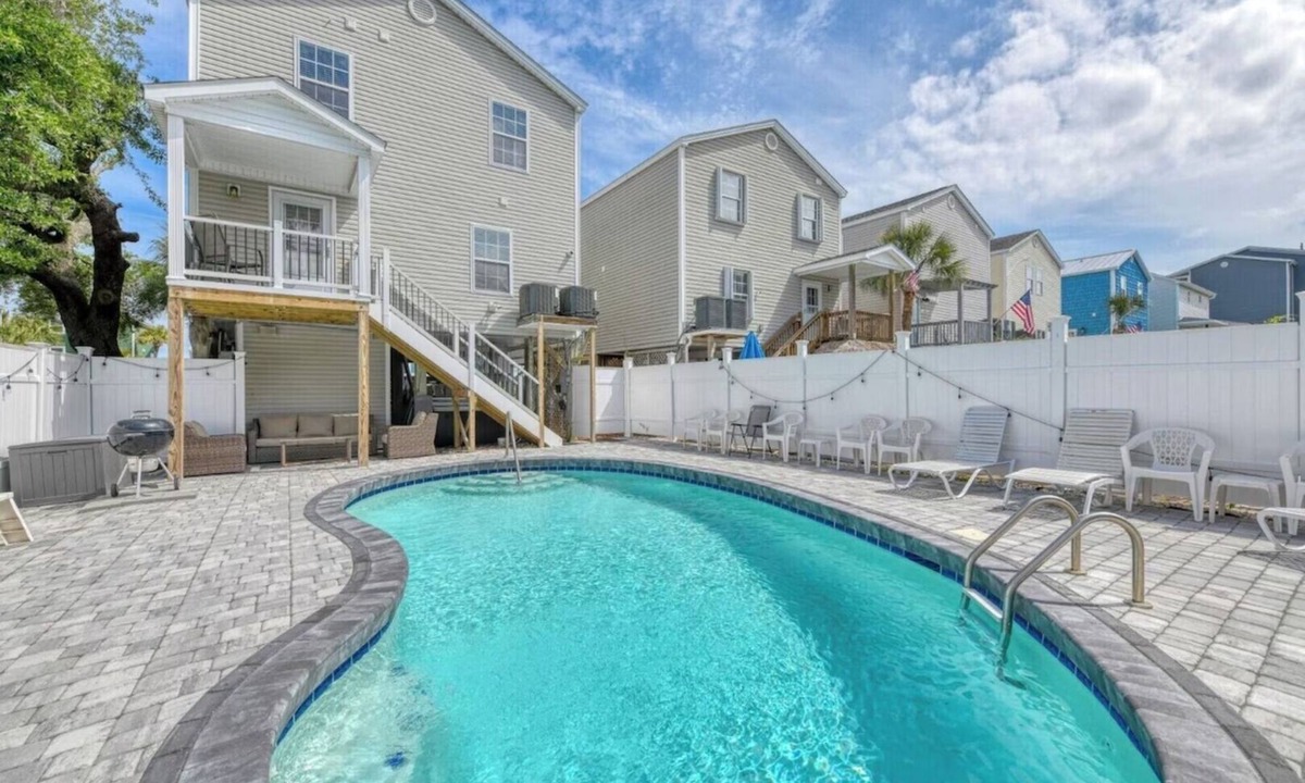Surfside Beach House | Crystal Blue Persuasion - Renovated 4 Bdr Second Row Beach House, Private Pool