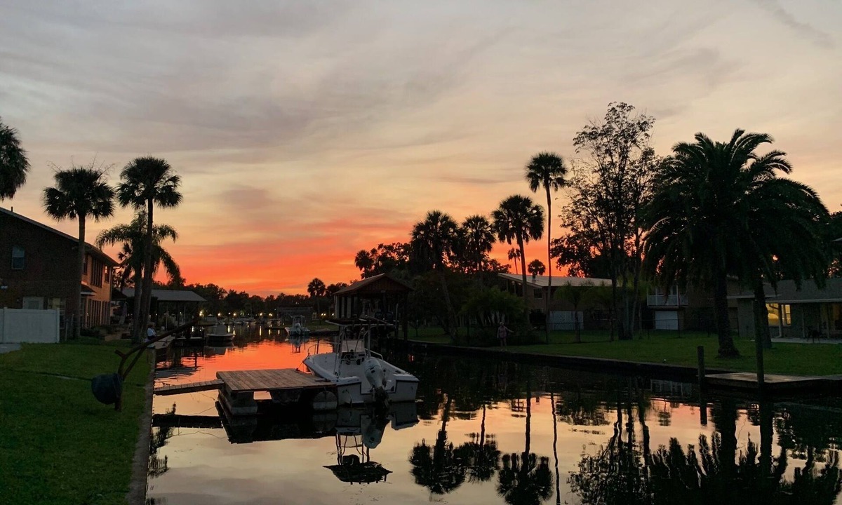 Springs at Kings Bay House | Crystal River Waterfront Island Oasis with 2 docks!