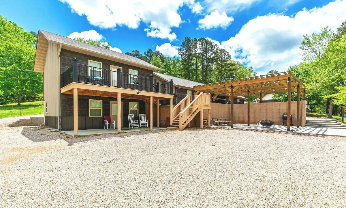 Van Buren Apartment | Current River Retreats 1 - 2 Bedroom - Sleeps 6 - Cozy Apartment