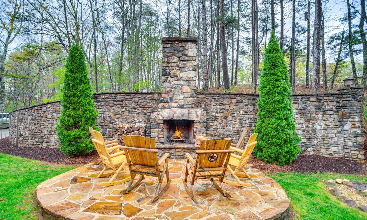Dahlonega House | Dahlonega House w/Hot Tub & Outdoor Fireplace