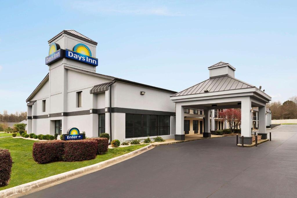 Rock Hill Hotel | Days Inn by Wyndham Rock Hill