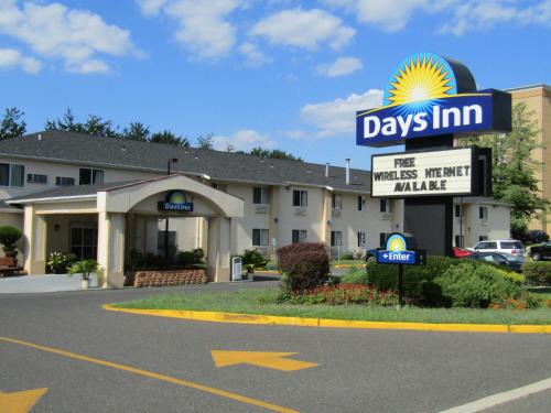 Runnemede Hotel | Days Inn by Wyndham Runnemede Philadelphia Area