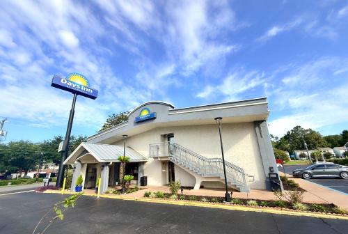 Days Inn | Griffin Heights