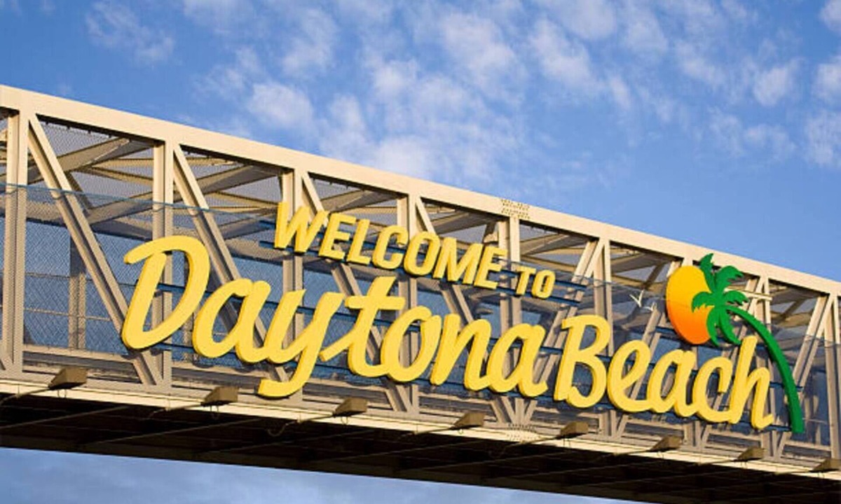 East Daytona Apartment | Daytona Double Delight