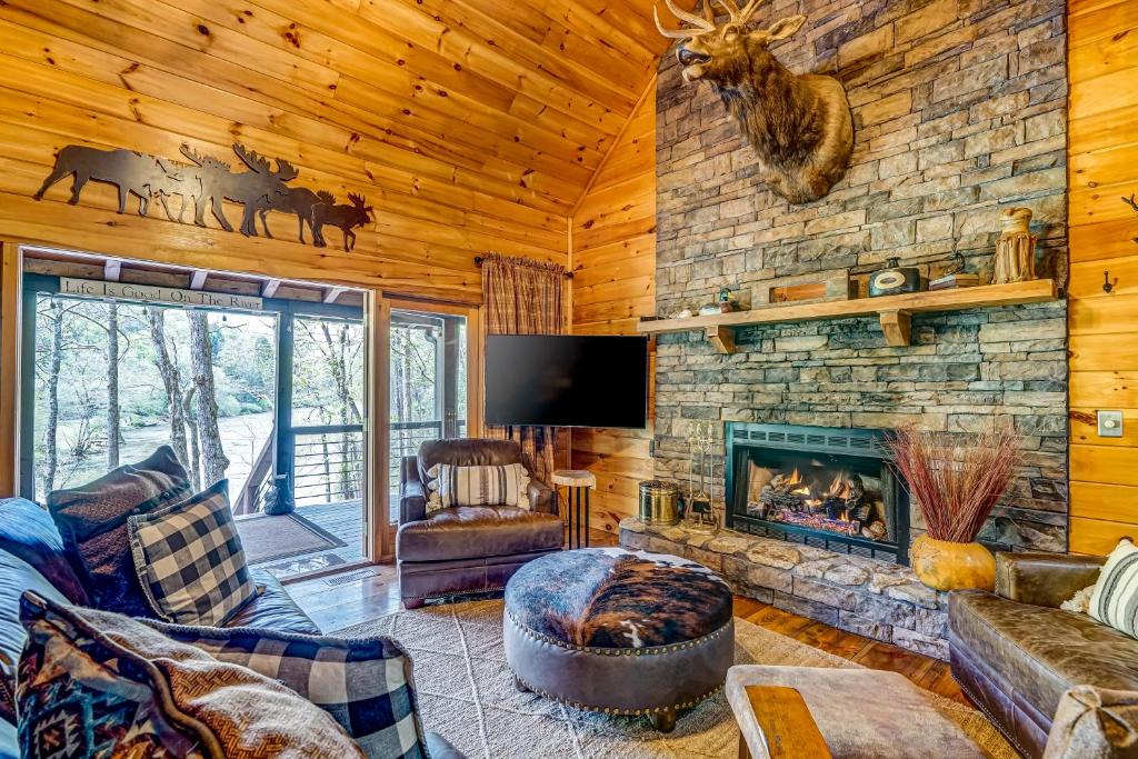 Ellijay House | Deer River Lodge