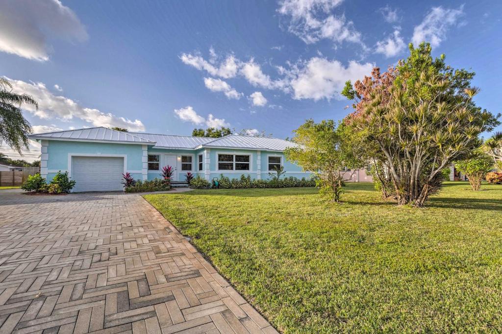 Delray Beach House | Delray Home with Grill about 3 Mi to Atlantic Ave!
