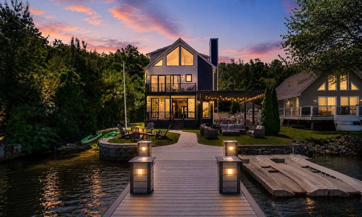 Hewitt House | Designer Lakefront | Kayaks Dock Firepit