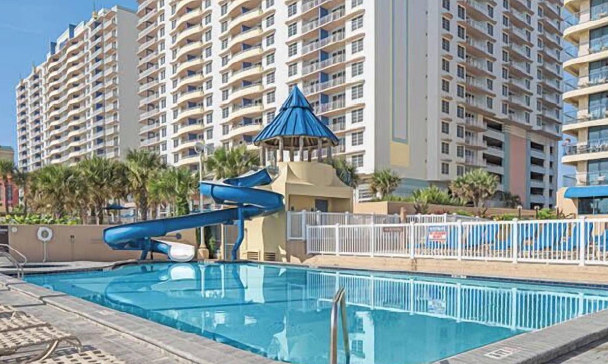 Brush - Stewarts Villa | Diamond Resorts Daytona Beach Regency - Studio - Efficiency (Lock-Off)
