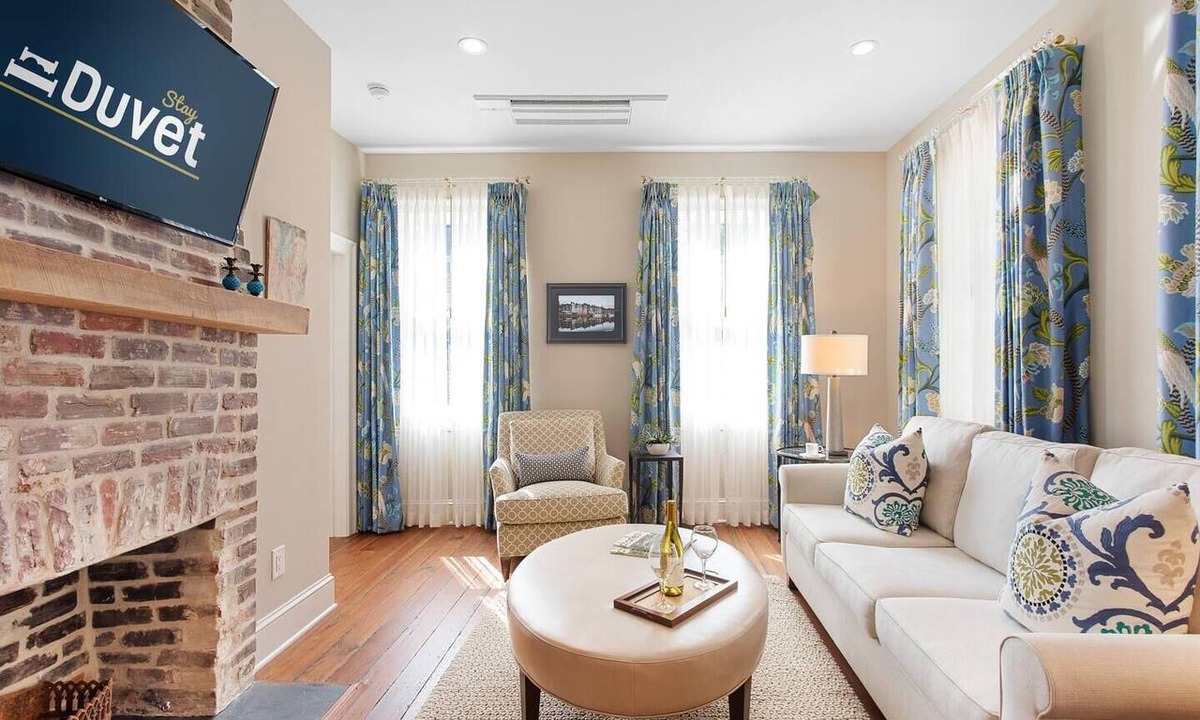 French Quarter Apartment | Dianna Browns Place | Historic District