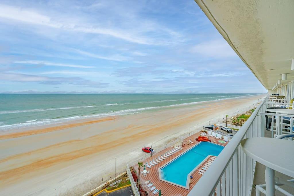 Lenox Park Apartment | Direct oceanfront view 8th floor, king size bed, largest pool in Daytona Beach !