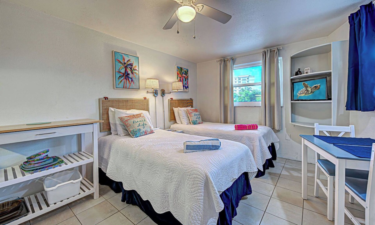 Golden Beach Condo | Directly on the Gulf - Unit 15 - Efficiency - Second Floor - Sleeps 2