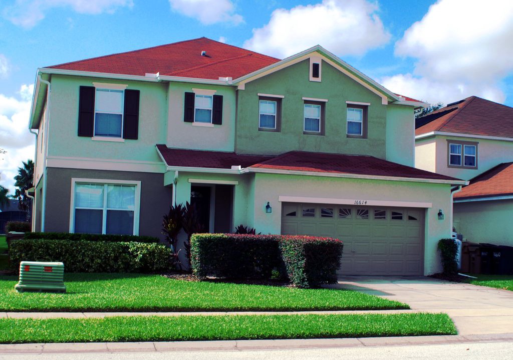 Sunrise Lakes House | Disney Luxury Villa- 6 Br & 4 bath