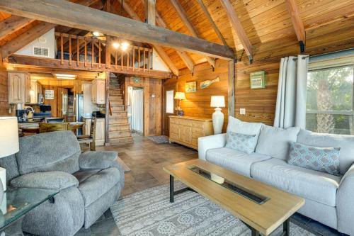 Okeechobee House | Dock & Views! Waterfront Cabin on Lake Okeechobee
