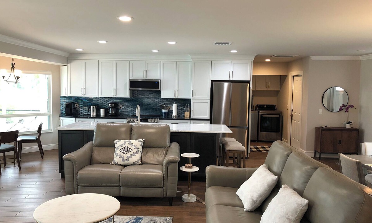 Bonita Springs House | Dolphin House : pool home on the Gulf of Mexico : walk to the beach