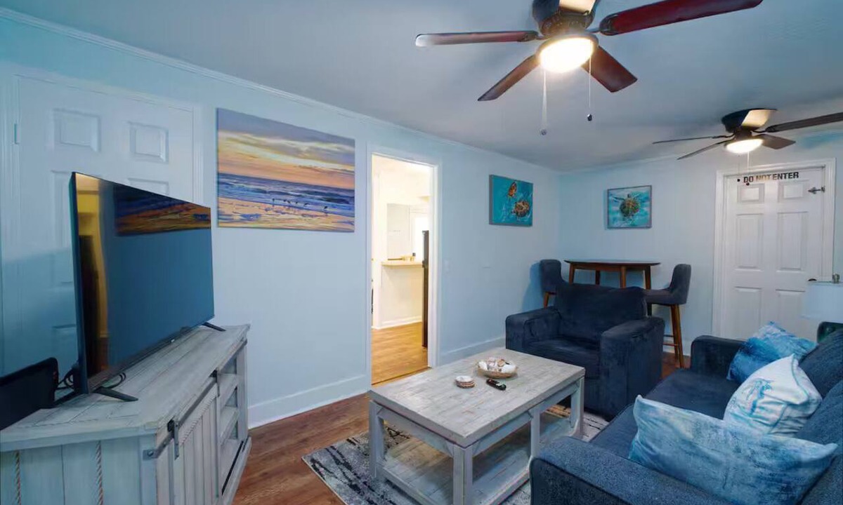 Brunswick Apartment | Dolphin Retreat Entire rental unit in Brunswick, Georgia