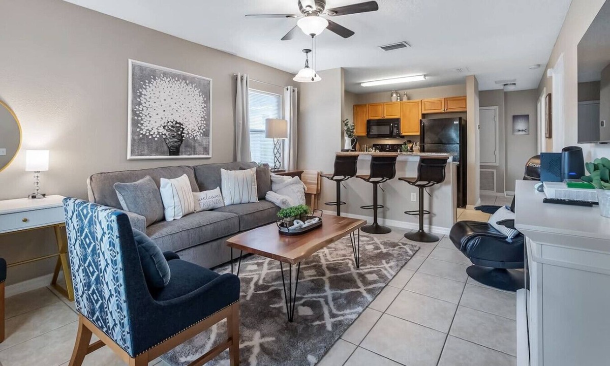 Clermont Apartment | Downtown Clermont Champions Retreat 599