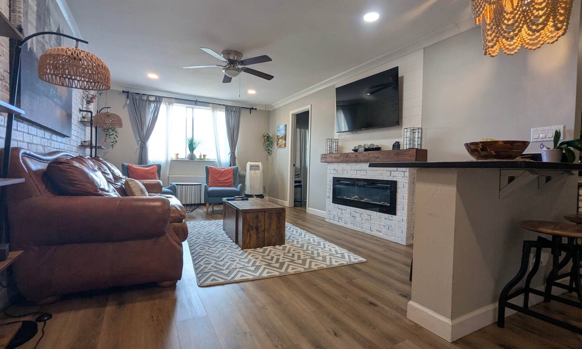 Downtown Atlanta Apartment | Downtown/Midtown "Family ATL CityScape"