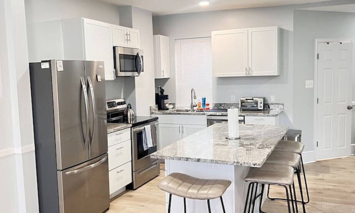 Downtown Wilmington Villa | Downtown W/Free Parking: Steps to Du Pont Hotel!