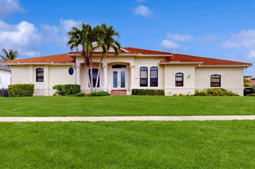 Marco Island House | Driftwood Dreams