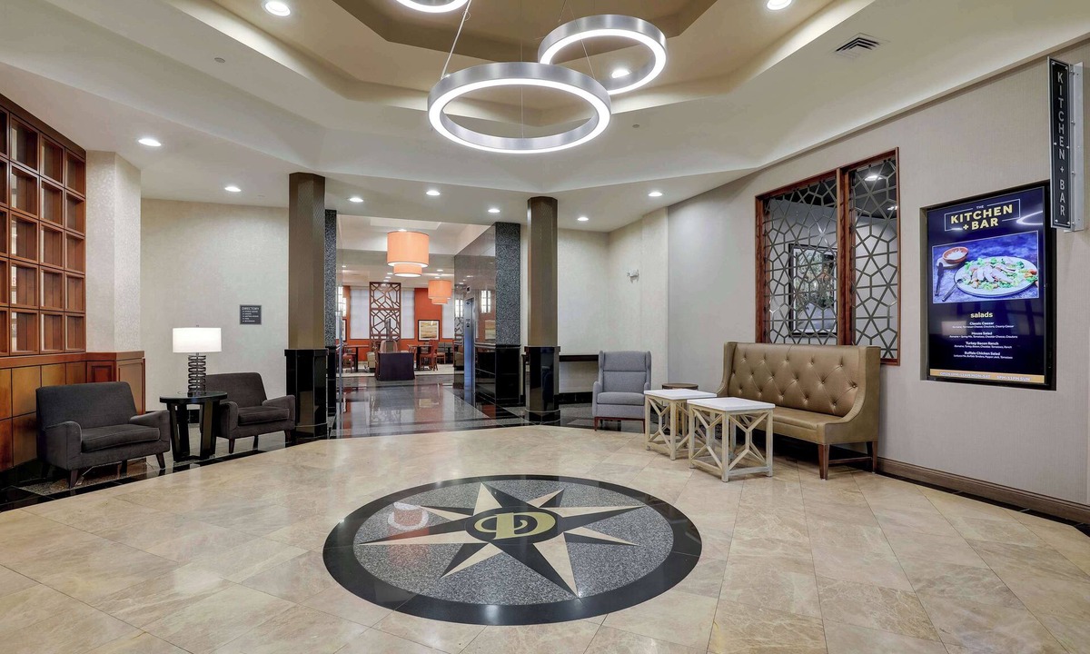 Paw Creek Hotel | Drury Inn & Suites Charlotte Northlake