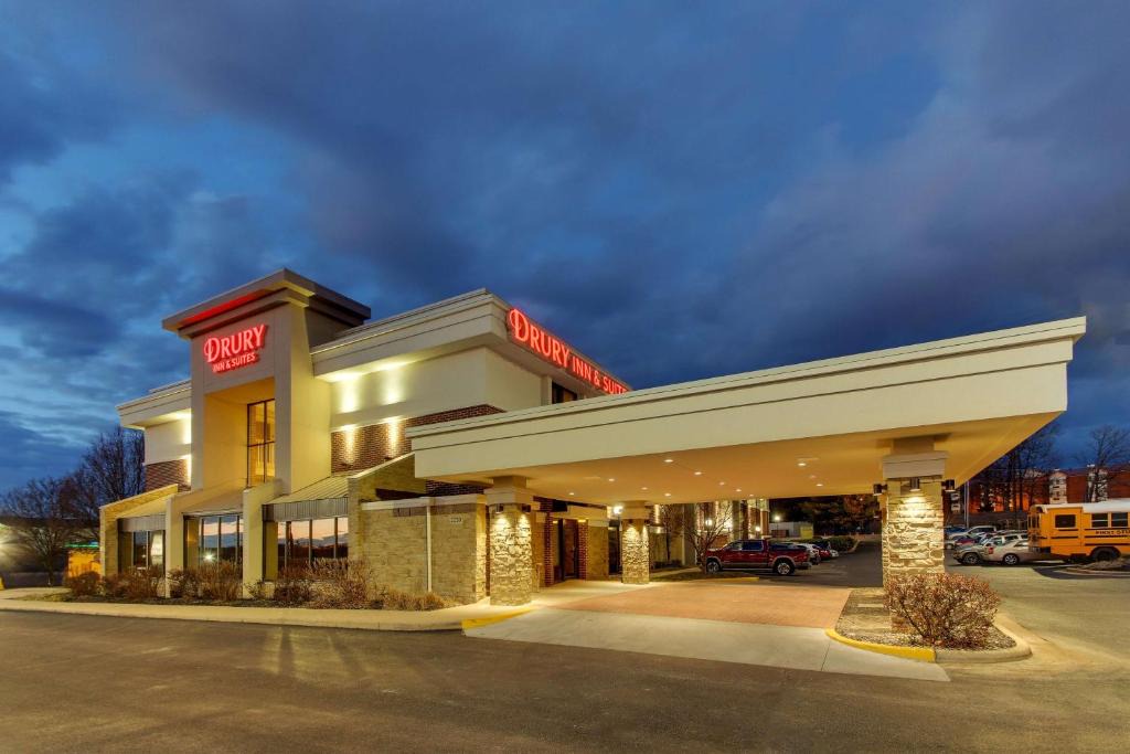 Poplar Bluff Hotel | Drury Inn & Suites Poplar Bluff