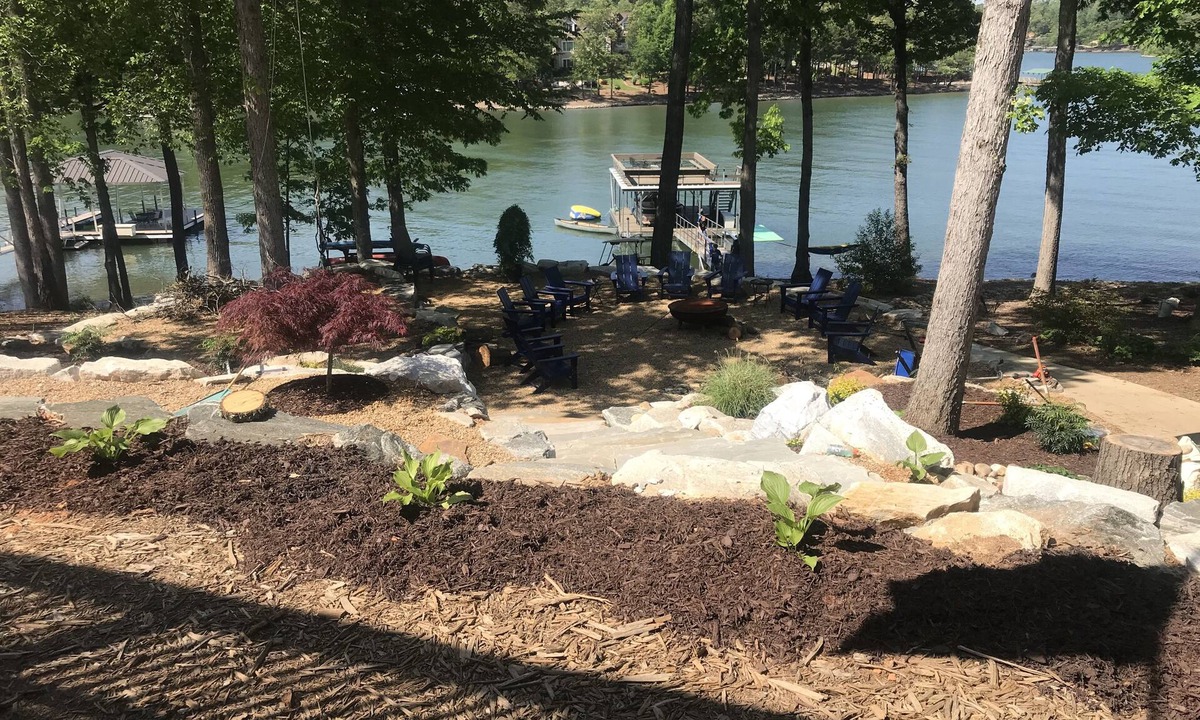 West Union House | Dujardins waterfront lake Keowee home, with double dock on a deep, wide cove.