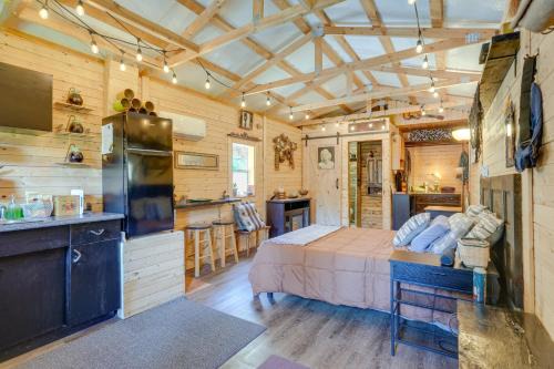 Rising Fawn Apartment | ‘Eagle’s Nest’ Studio in Rising Fawn: Creek Access