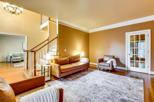 Northlake House | Easy Hwy Access to Dtwn Atlanta! Group Retreat