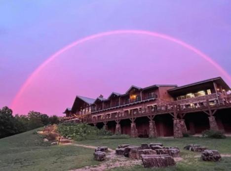 Hartshorn Hotel | Echo Bluff State Park Lodge and Cabins