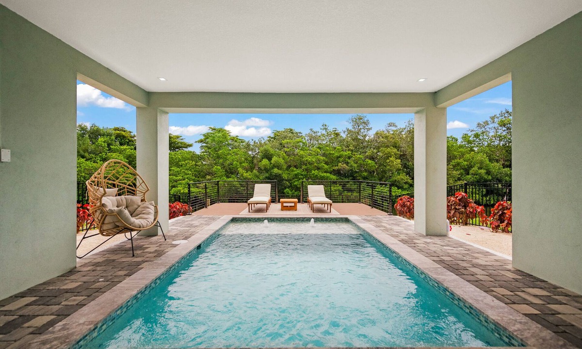 Cortez House | Eco Smart Home, Canalfront with Pool!