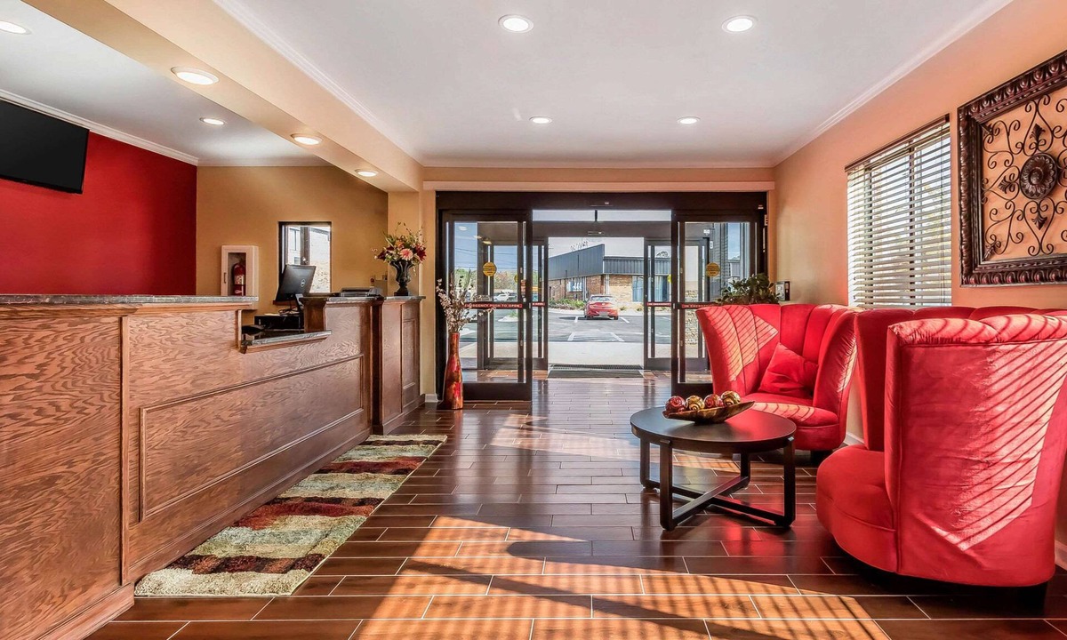 Boaz Hotel | Econo Lodge Boaz