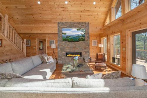 Brevard House | El Escorpio North · El Escorpio North - New Rental