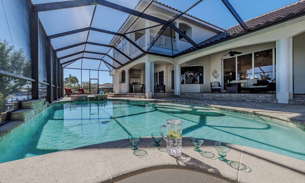 Yacht Club Villa | Elegant 4-BR mpur Pedic w/Pvt Pool & Beach Access