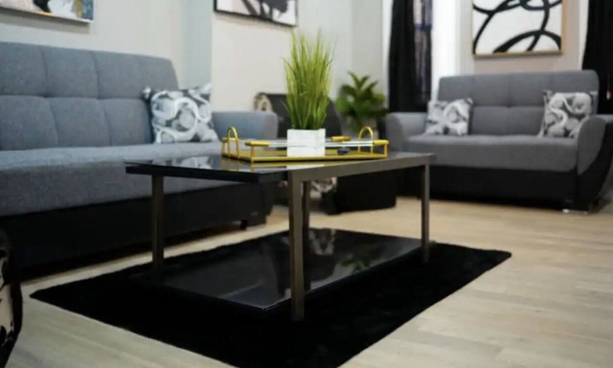 Newbold House | Elegant Center City Home