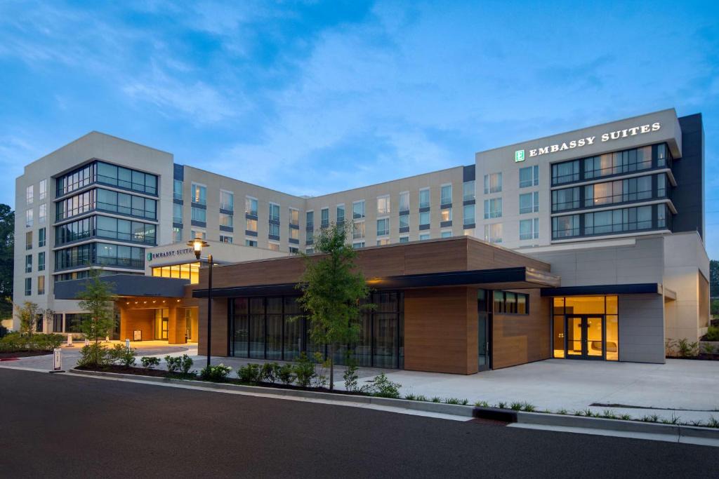 Alpharetta Hotel | Embassy Suites By Hilton Alpharetta Halcyon