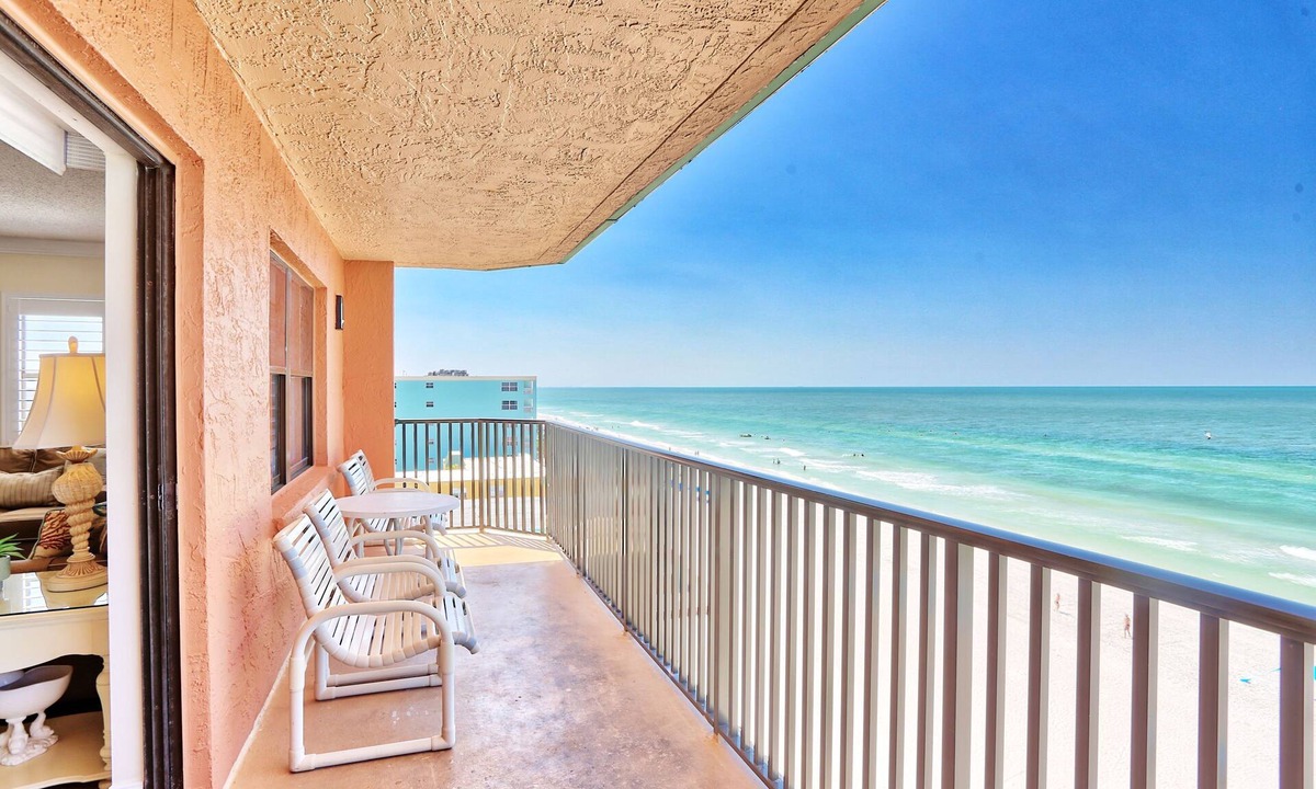 Emerald Isle | North Redington Beach