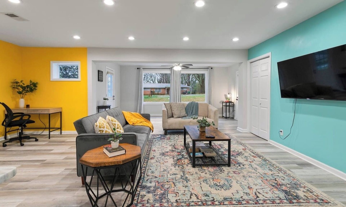 North Decatur House | Emory Family Stay | Fenced Yard & Pet Friendly