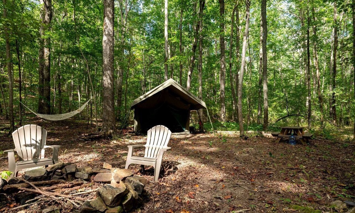 Trenton RV Rental | Enchanting Glamping Tent with Hammock & Fire Pit Escape in Rising Fawn, Georgia
