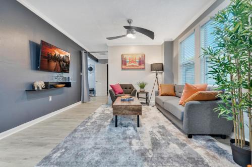 West End Apartment | Energy Loft- Sleeps 3