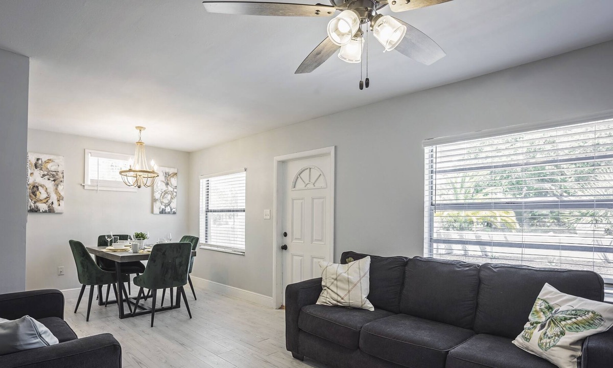 Temple Crest House | Entire home near Bush Garden， USF， Moffitt center